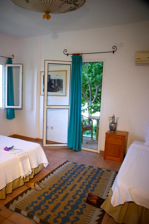 Standard Room, Garden View (3 Person)
