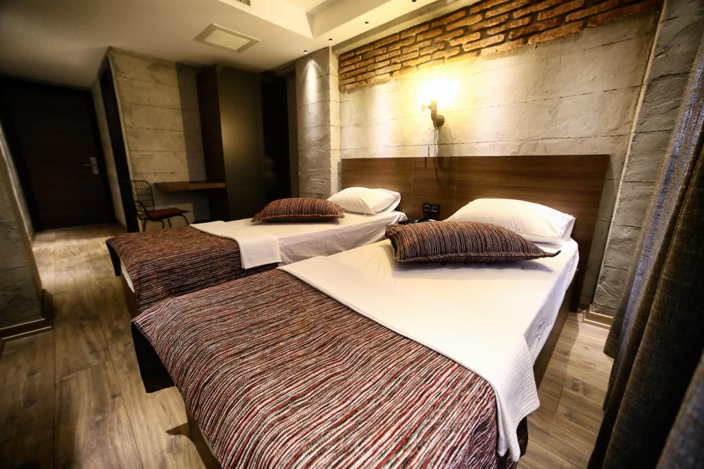Standard Two Beds Room