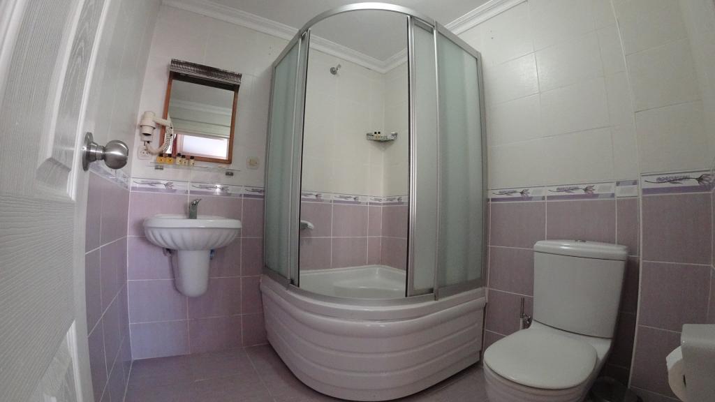 Aile Suit Odası, Bahçe Manzaralı