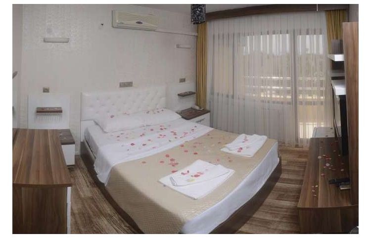 Standart Oda, Kara Manzaralı
