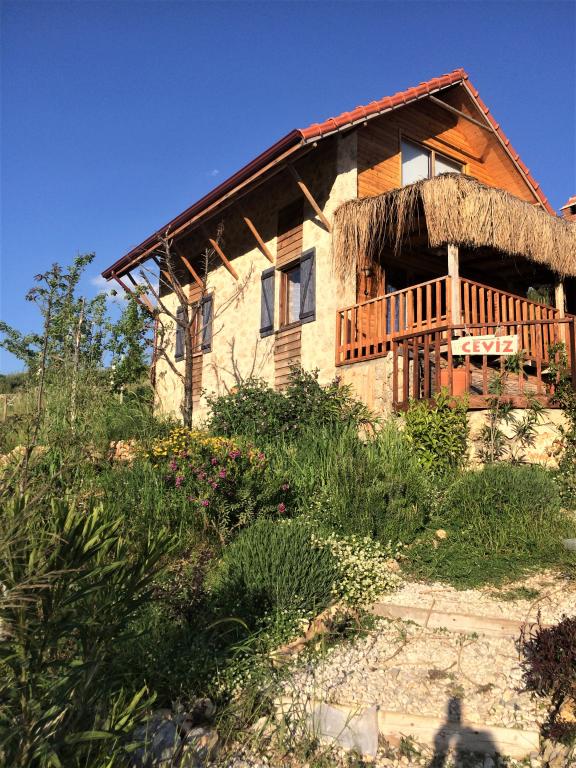 Villa, Kısmi Deniz Manzaralı