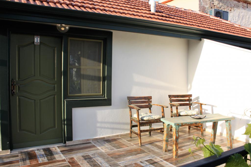 Standard Room, Garden View (3 Person)