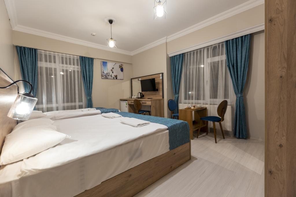 Aile Odası, Şehir Manzaralı