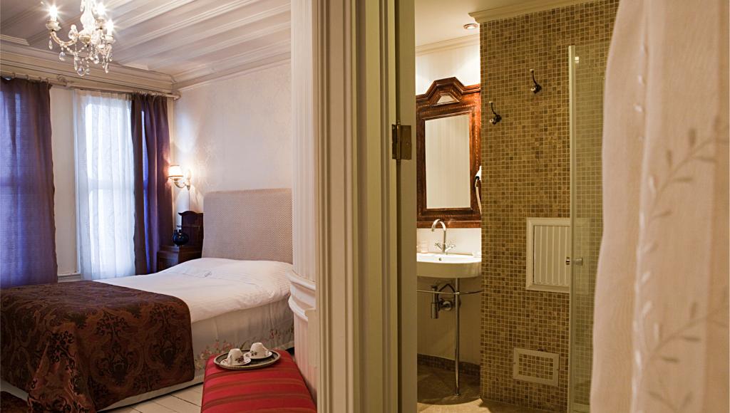 Superior Oda, Şehir Manzaralı