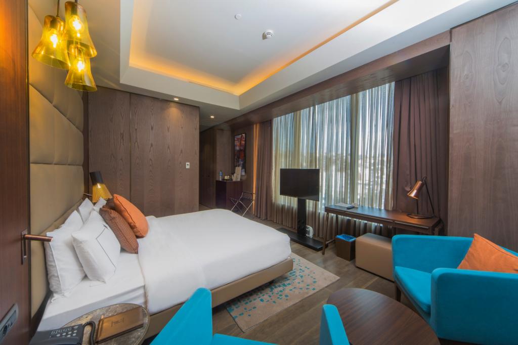 Corner Suit Oda, Şehir Manzaralı