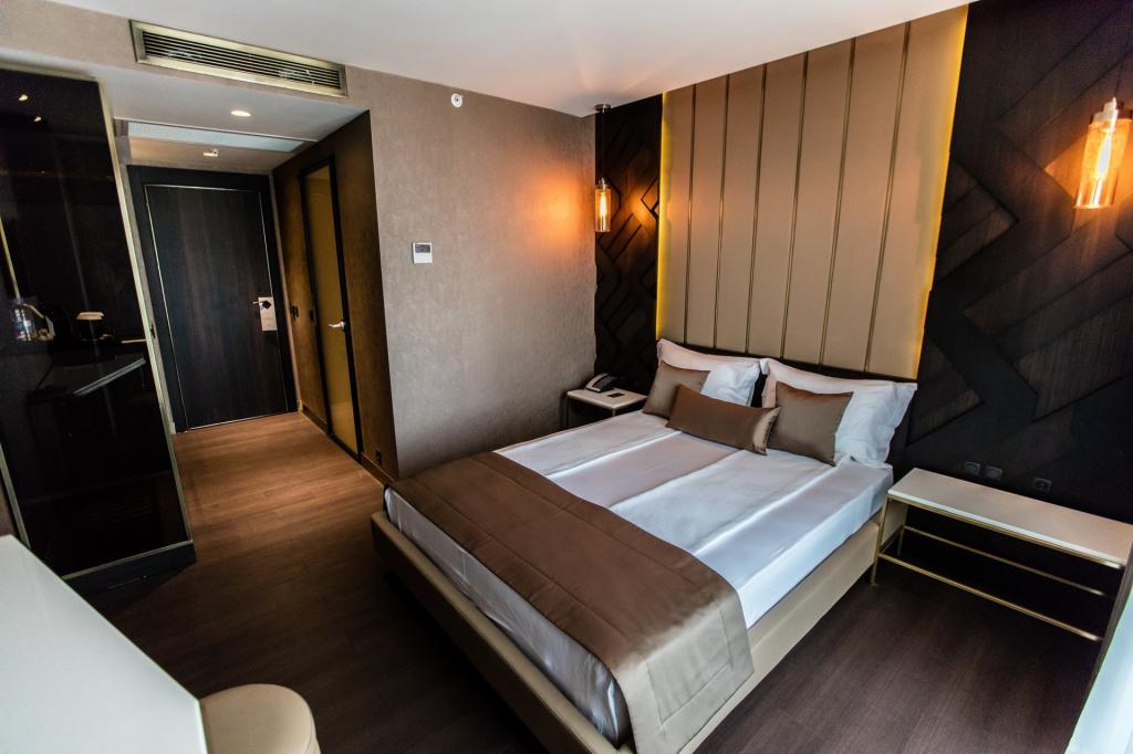 Standart Oda, Şehir Manzaralı