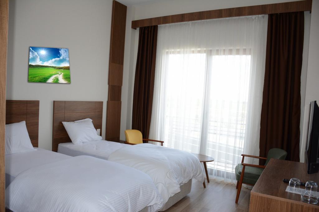 Iki Ayrı Yataklı Oda, Şehir Manzaralı