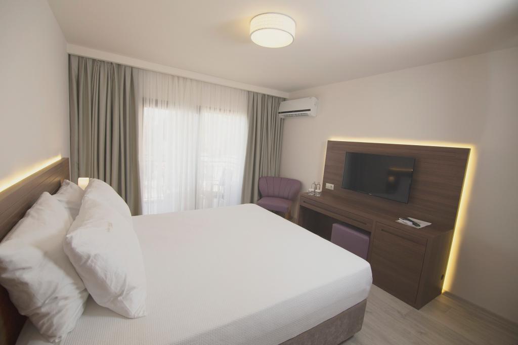 Deluxe Oda, Deniz Manzaralı (Balkonlu)