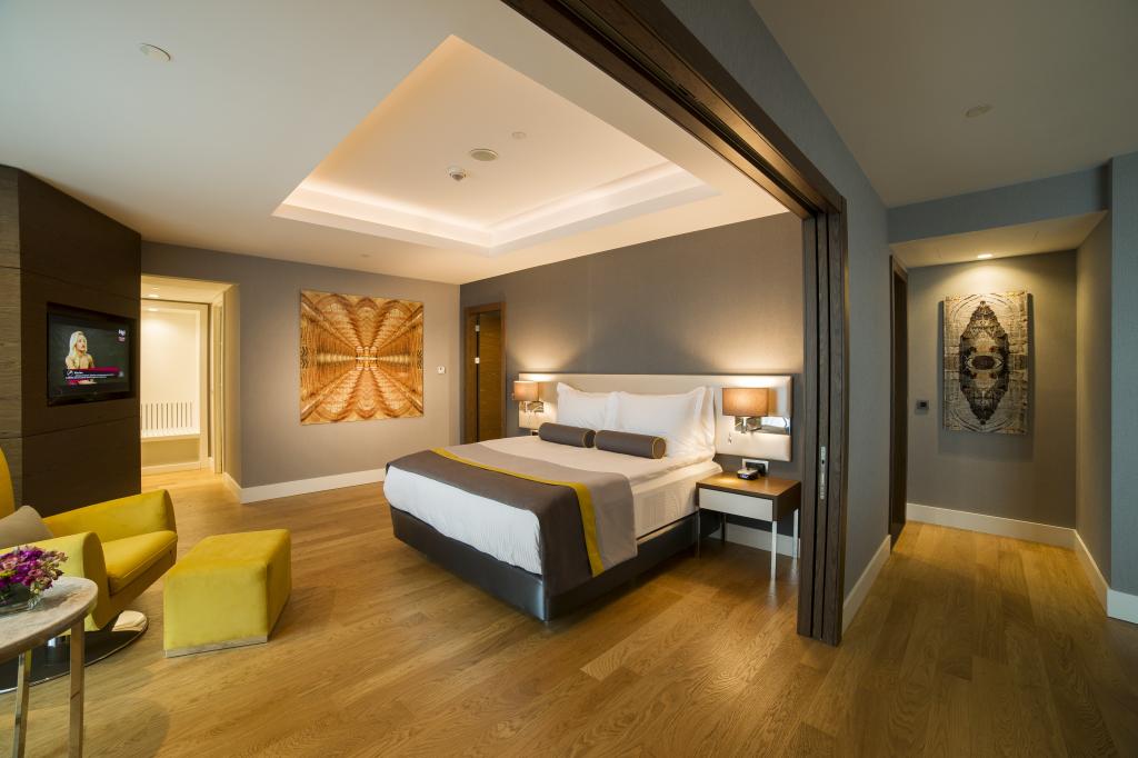 Suite Room