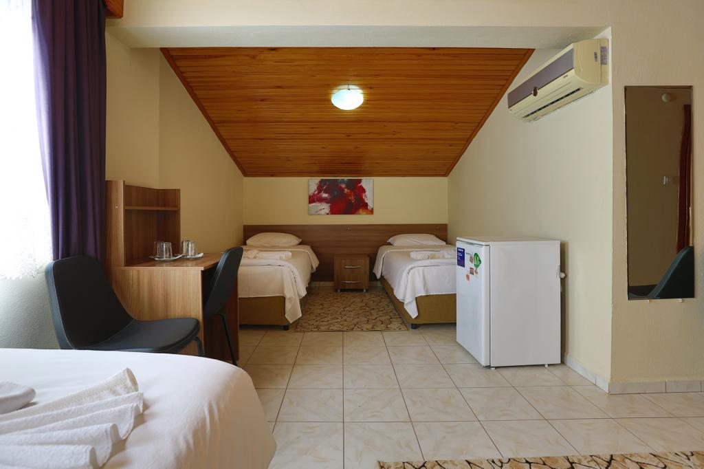 Aile Odası, Şehir Manzaralı