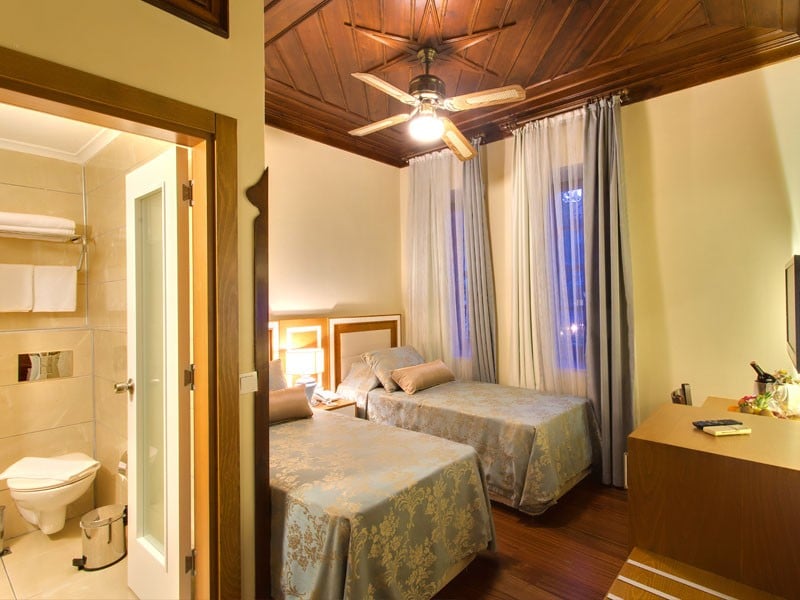 Standard Room, Land Or Pool View