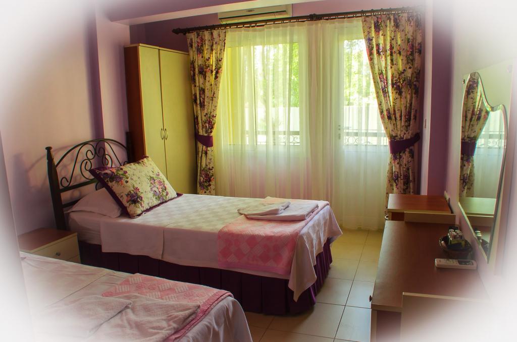 Standart Oda, Bahçe Manzaralı (3 Kişilik)