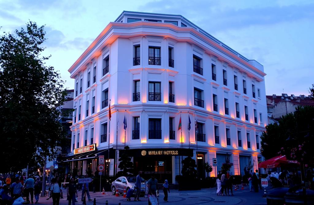 Mirart Hotel Boutique & Spa