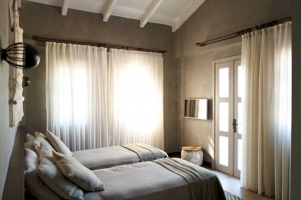 Iki Ayrı Yataklı Oda, Şehir Manzaralı