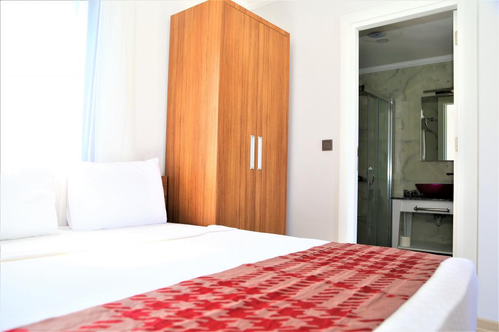 Standard Room, Garden View (Balcony)