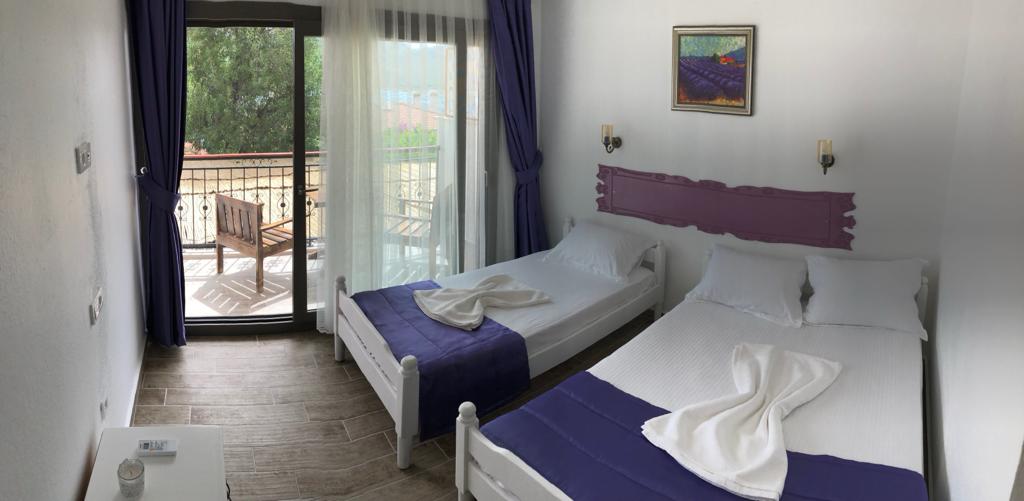 Standart Oda, Deniz Manzaralı (3 Kişilik, Balkonlu)