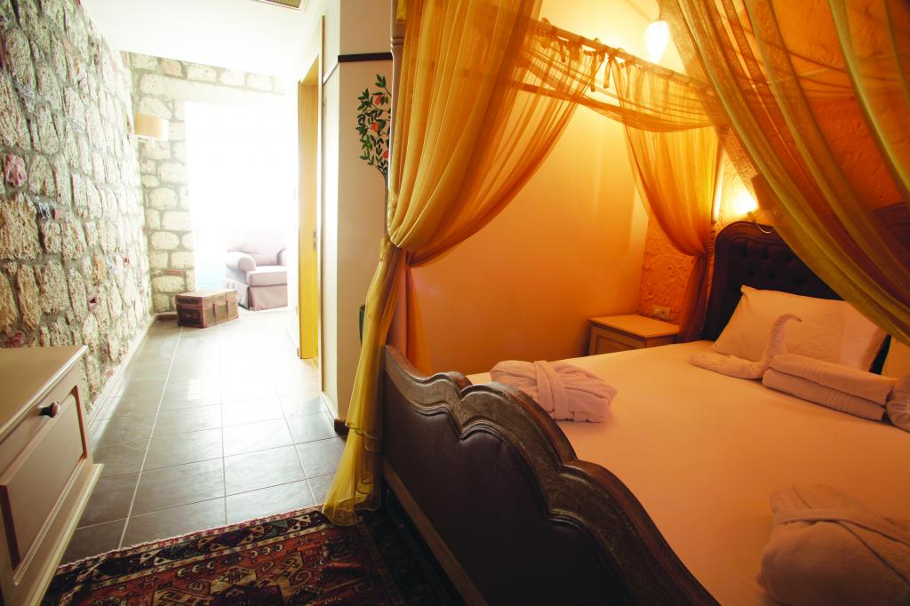 Executive Suite Room, Garden View