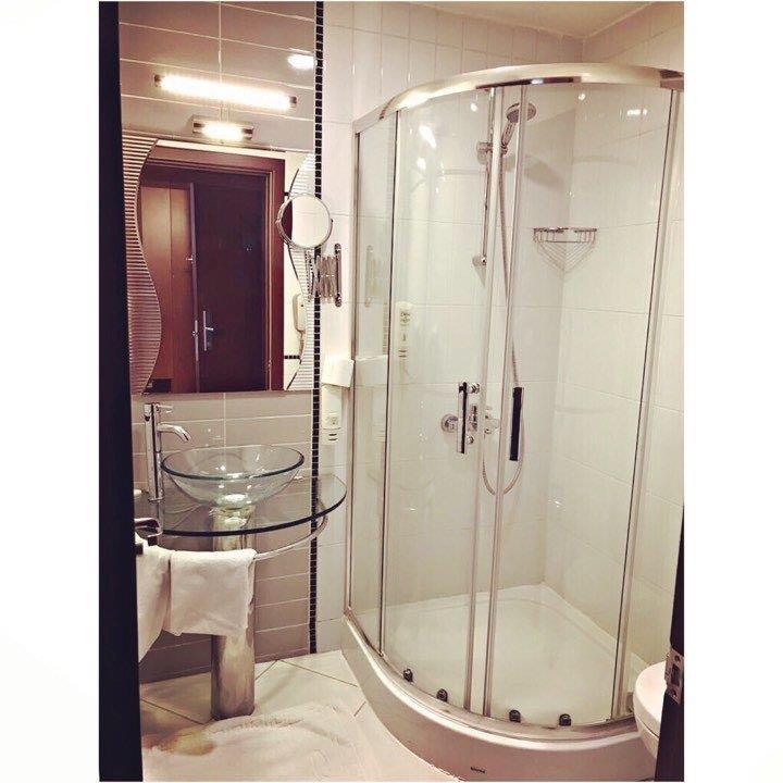 Triple,Şehir Manzaralı,Klimalı