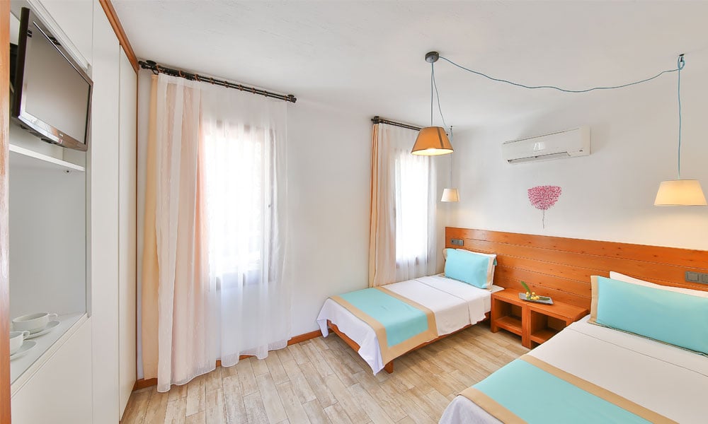 Twin Room, City View