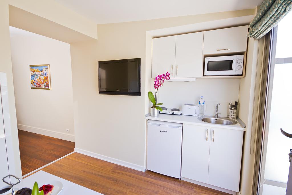 Standard Room, City View