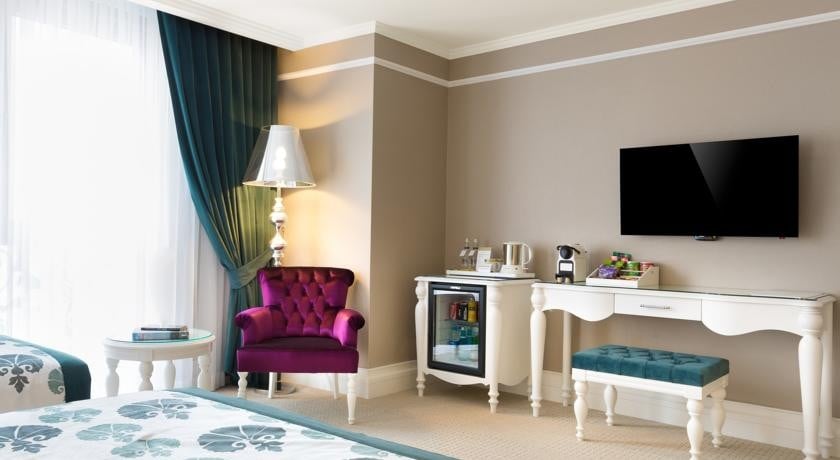 Standart Oda, Şehir Manzaralı