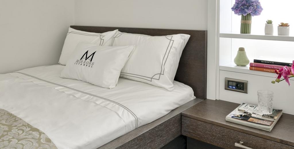 Family Room, City View