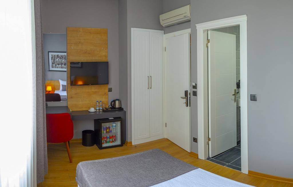 Standart Oda, Şehir Manzaralı