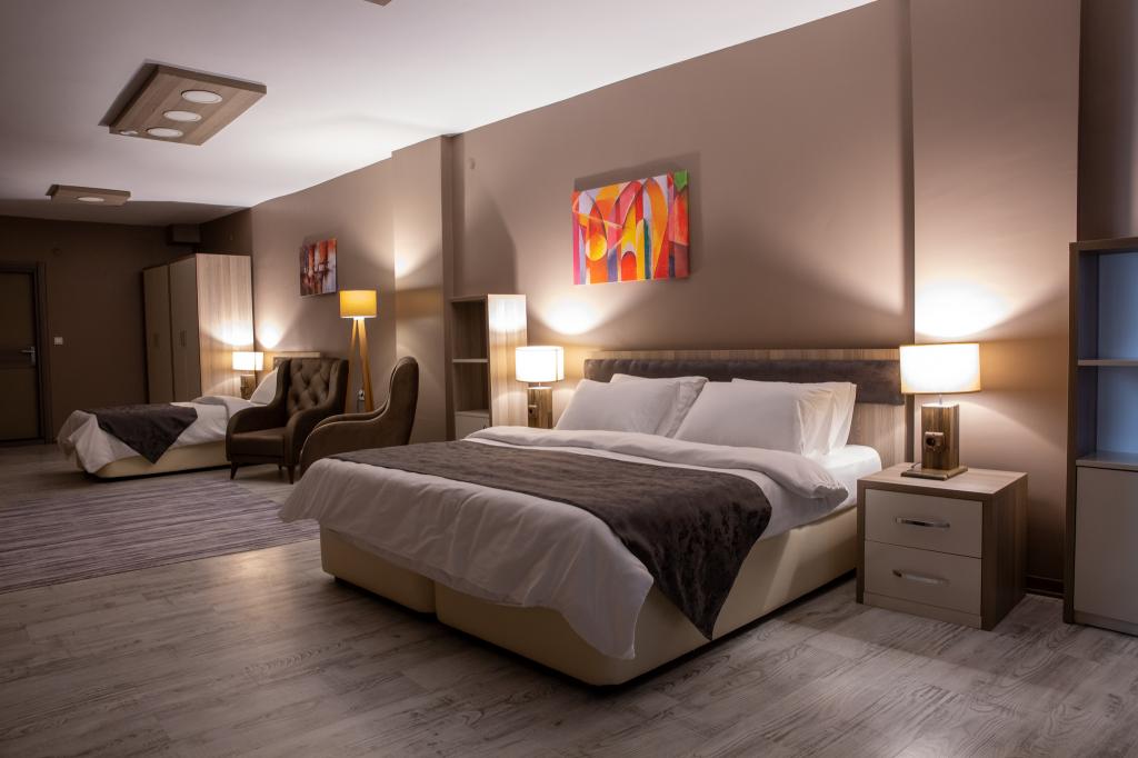 Superior Oda, Şehir Manzaralı