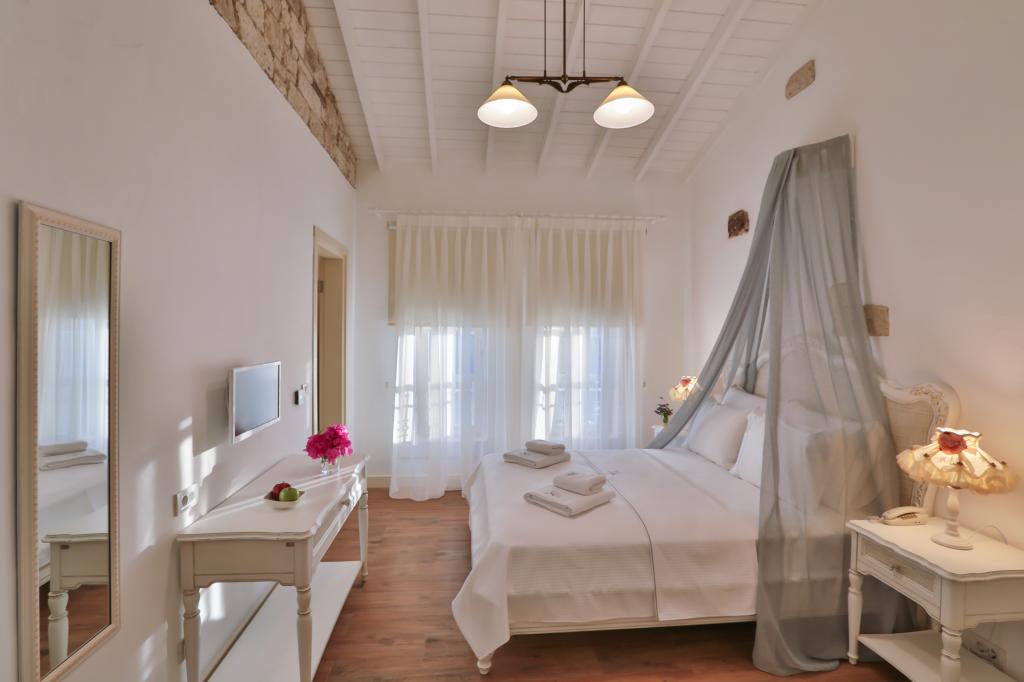 Standart Oda, Cadde Manzaralı