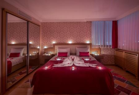 Suit Oda, Şehir Manzaralı