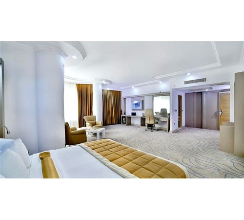 King Suit Oda, Şehir Manzaralı