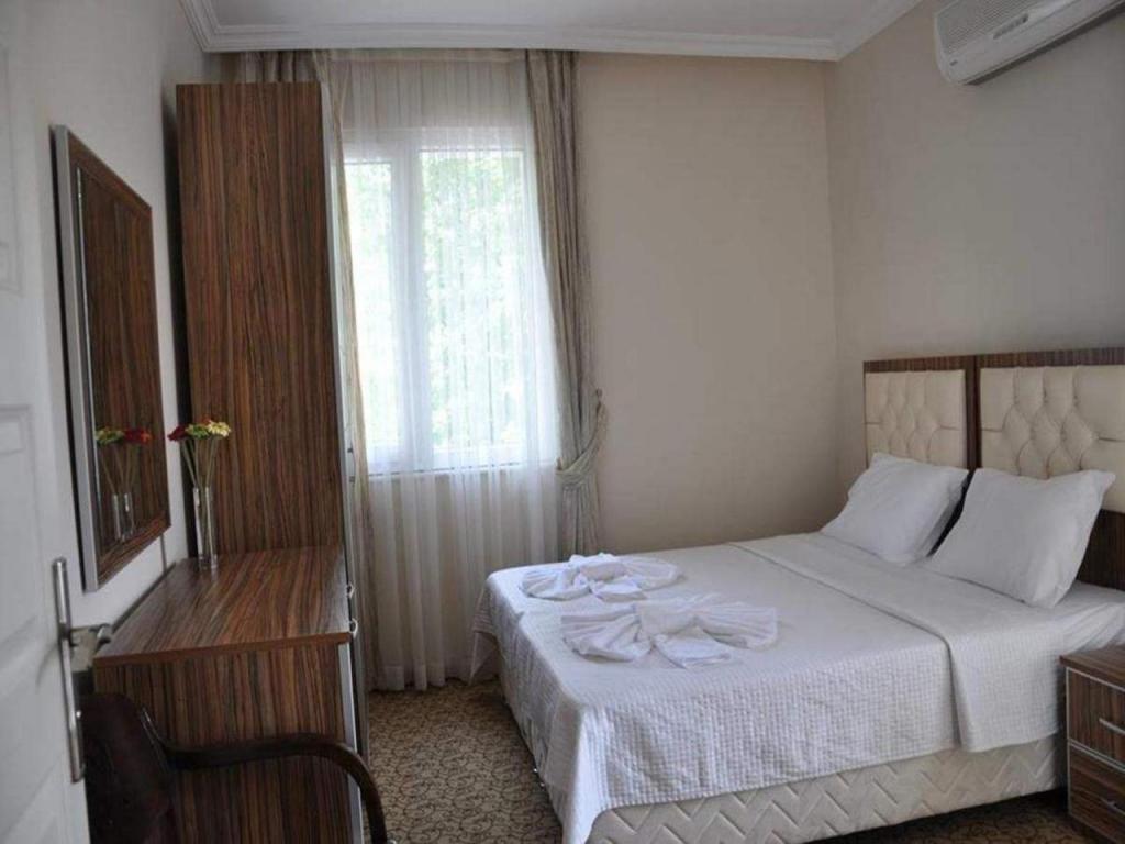 Standart Oda,Bahçe veya Sokak Manzaralı,2. Kat