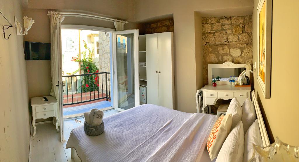 Deluxe Oda, Cadde Manzaralı (Balkonlu)