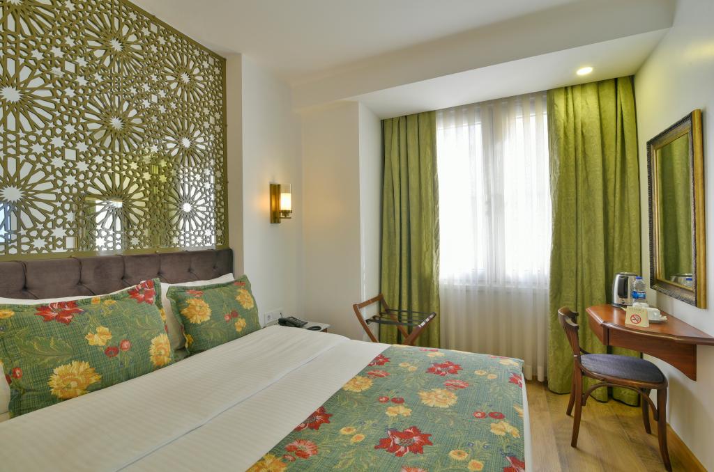 Standart Oda, Şehir Manzaralı