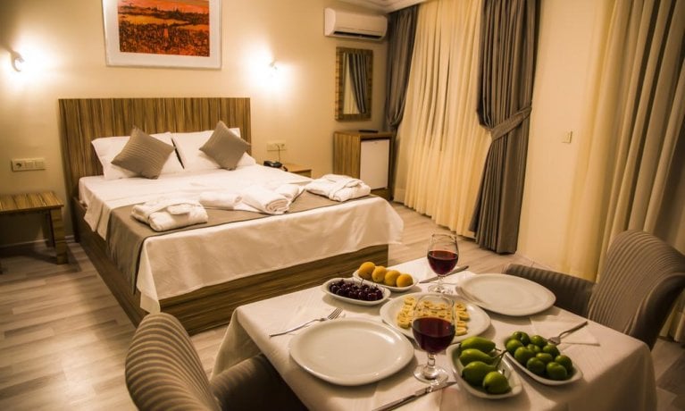 Suit Oda, Şehir Manzaralı