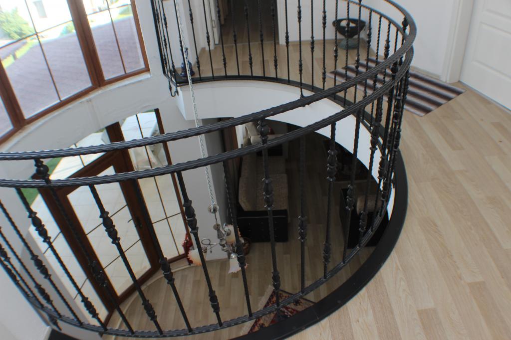 Villa,Havuz Manzaralı
