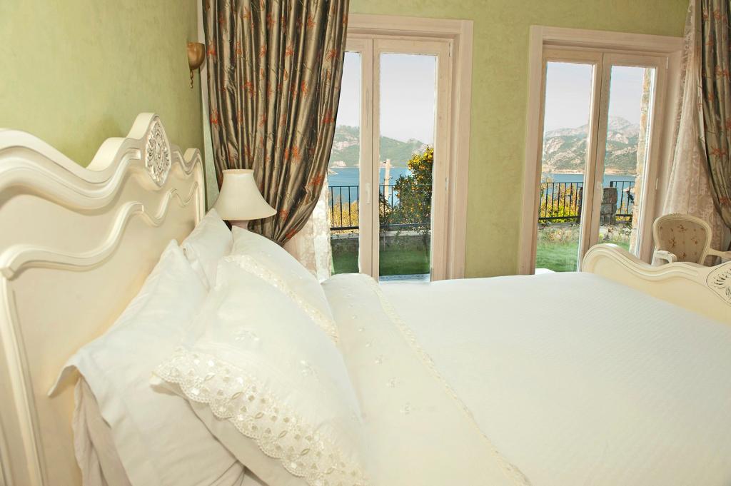 Deluxe Oda, Deniz Manzaralı (Balkonlu)