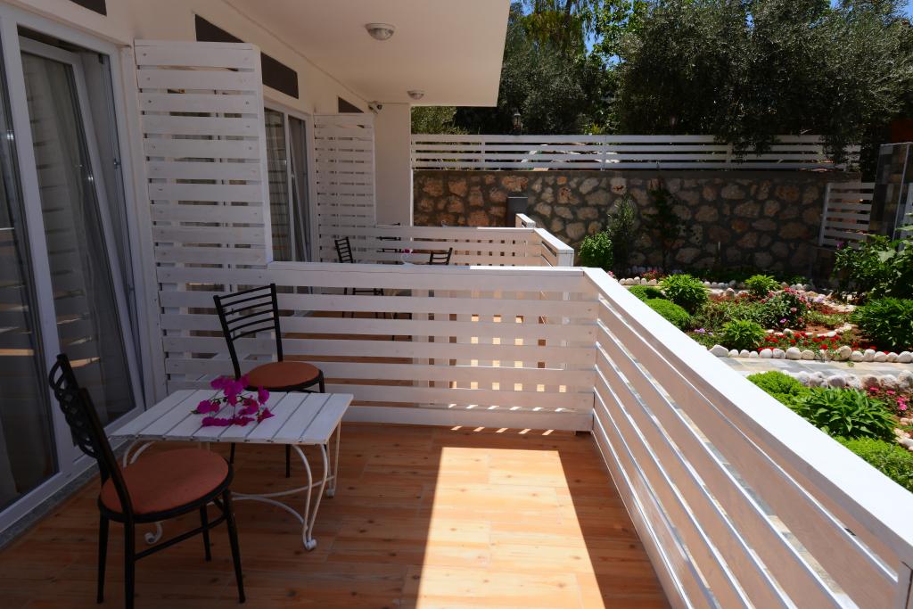 Family Room, Garden View (Balcony)
