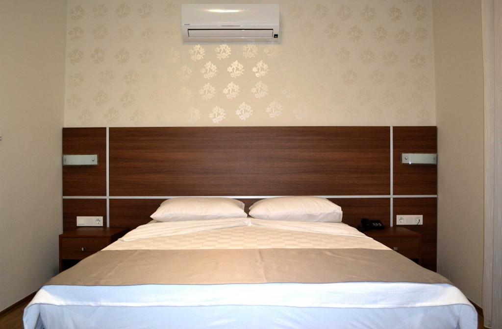 Standard Room, City View