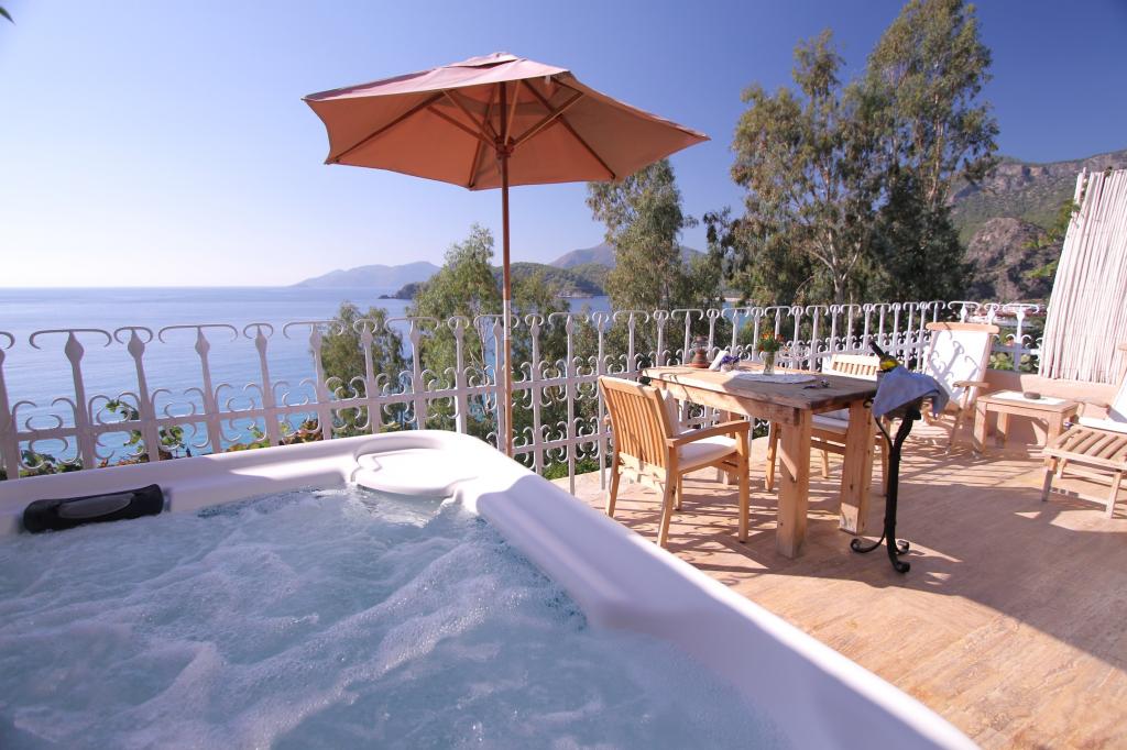 Deluxe Suit Oda, Deniz Manzaralı