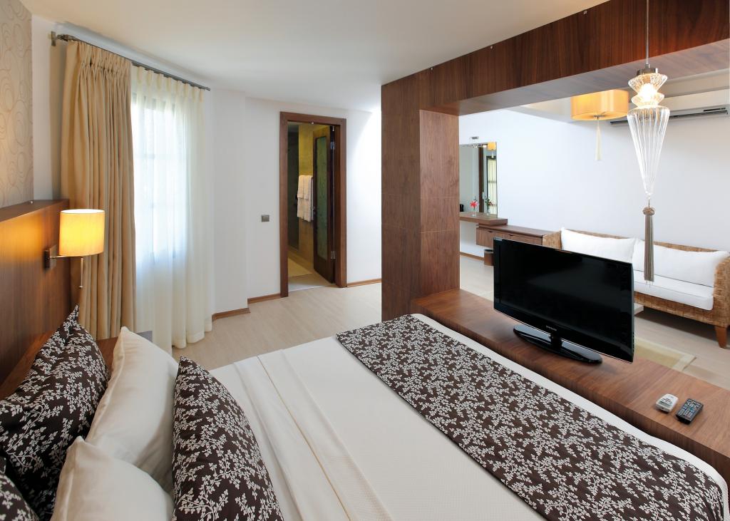 Superior Room, Garden View