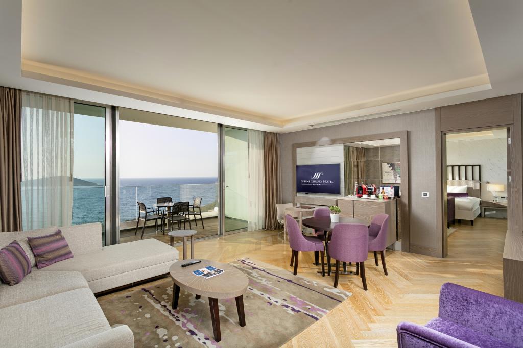Suit Oda, Deniz Manzaralı (Balkonlu)