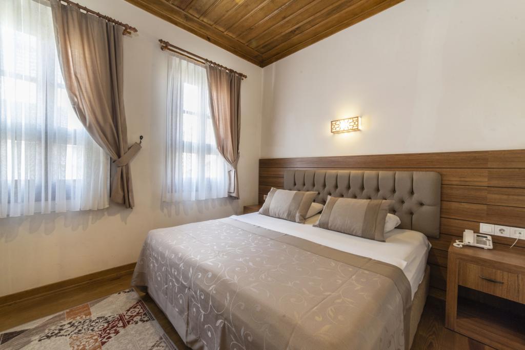 Aile Odası, Şehir Manzaralı