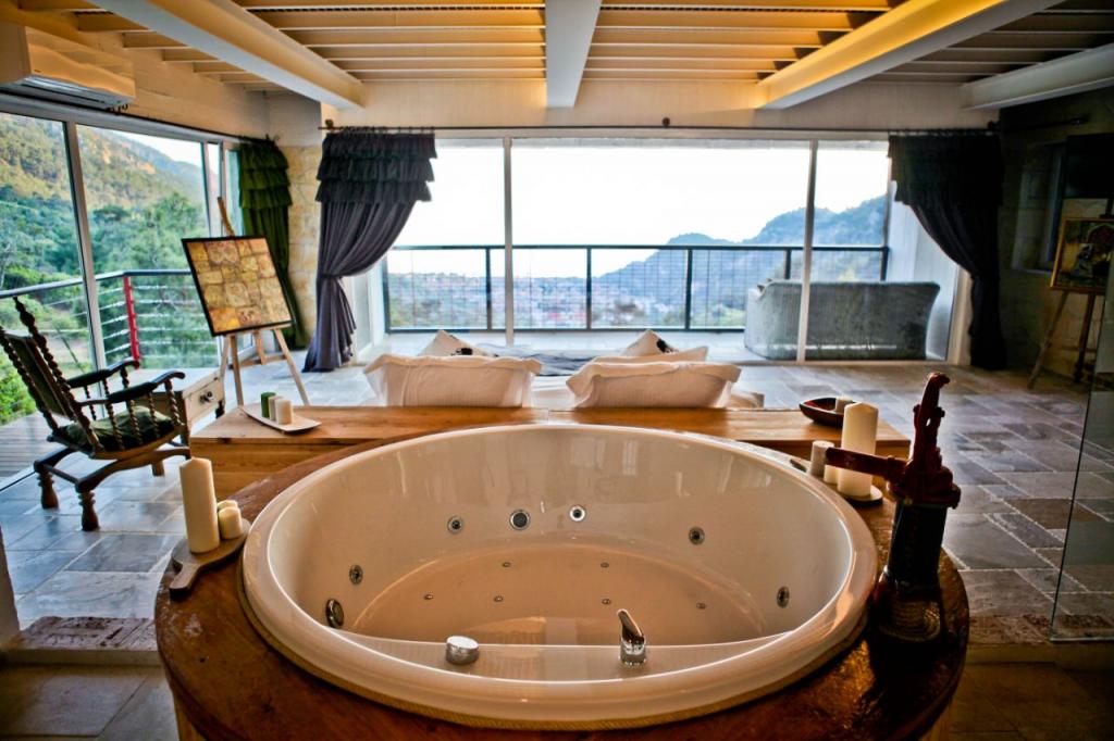 Suit Oda, Deniz Manzaralı