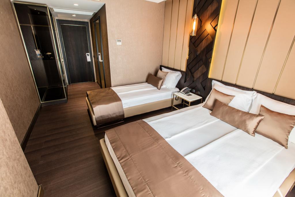 Standart Oda, Şehir Manzaralı (3 Kişilik)