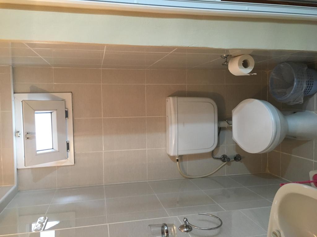Triple,Şehir Manzaralı