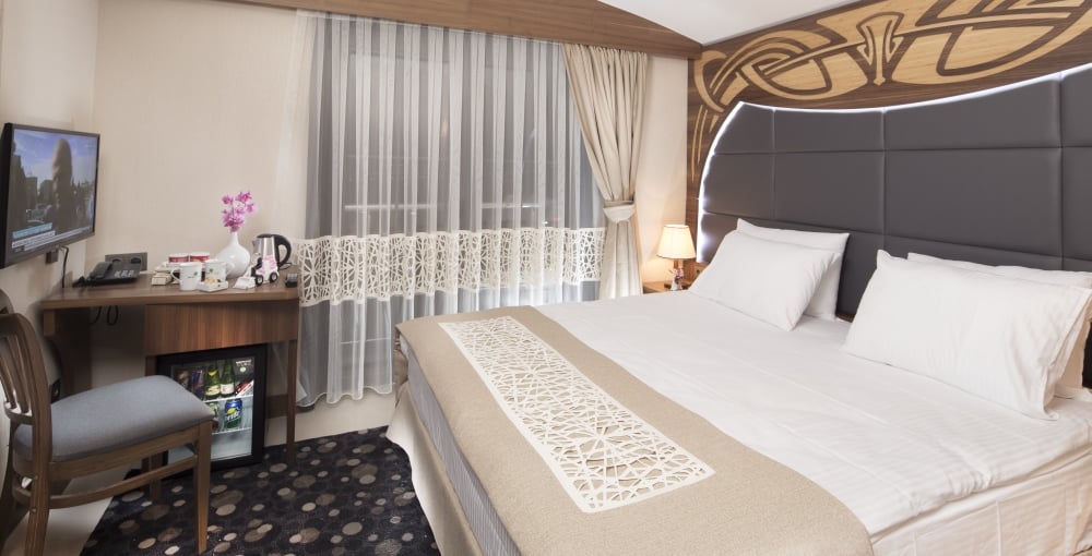 Standart Oda, Şehir Manzaralı