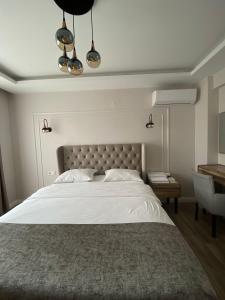 Antigonia Hotel