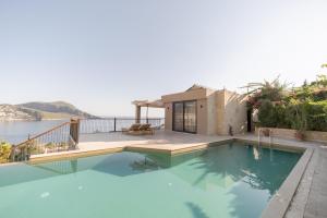 Asfiya Seaview Hotel