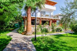 Assos Oleas Hotel